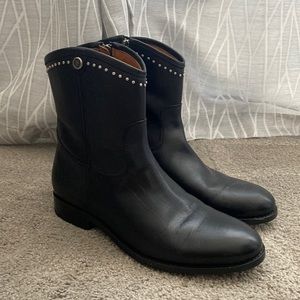 NWOT Black Frye Leather Ankle Boots Size 6.5